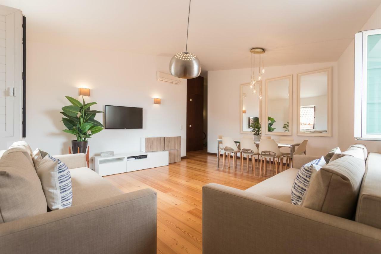 Alfama Modern Two-bedroom W/ River View And Parking - By Lu Holidays Lissabon