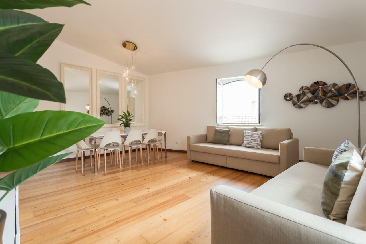 Lejlighed Alfama Modern Two-bedroom W/ River View And Parking - By Lu Holidays